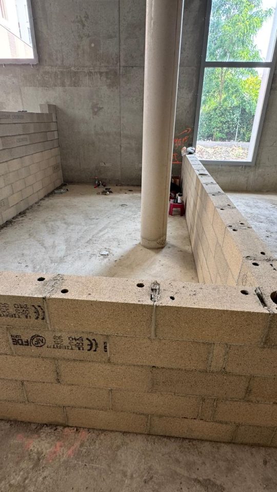 CLICHY CONSTRUCTION D UN BATIMENT COMMERCIALE ADN BTP NICE ET ALPES MARITIMES (1)