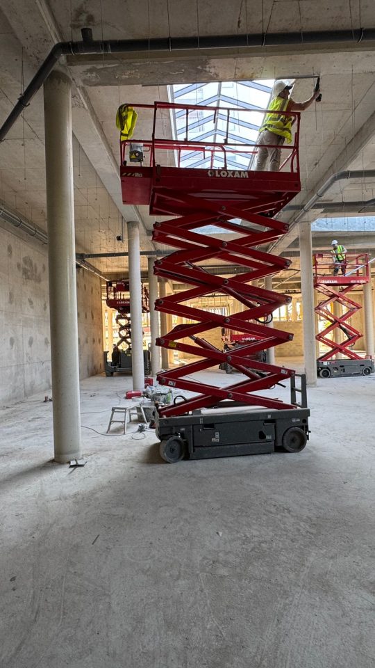 CLICHY CONSTRUCTION D UN BATIMENT COMMERCIALE ADN BTP NICE ET ALPES MARITIMES (10)