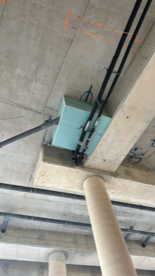 CLICHY CONSTRUCTION D UN BATIMENT COMMERCIALE ADN BTP NICE ET ALPES MARITIMES (13)