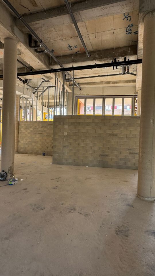 CLICHY CONSTRUCTION D UN BATIMENT COMMERCIALE ADN BTP NICE ET ALPES MARITIMES (14)