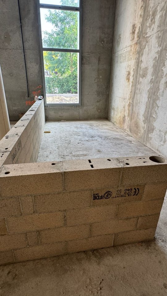 CLICHY CONSTRUCTION D UN BATIMENT COMMERCIALE ADN BTP NICE ET ALPES MARITIMES (2)