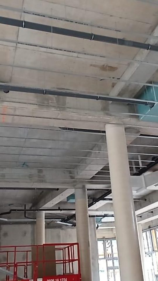 CLICHY CONSTRUCTION D UN BATIMENT COMMERCIALE ADN BTP NICE ET ALPES MARITIMES (28)