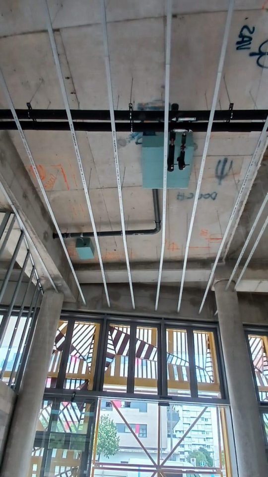 CLICHY CONSTRUCTION D UN BATIMENT COMMERCIALE ADN BTP NICE ET ALPES MARITIMES (29)