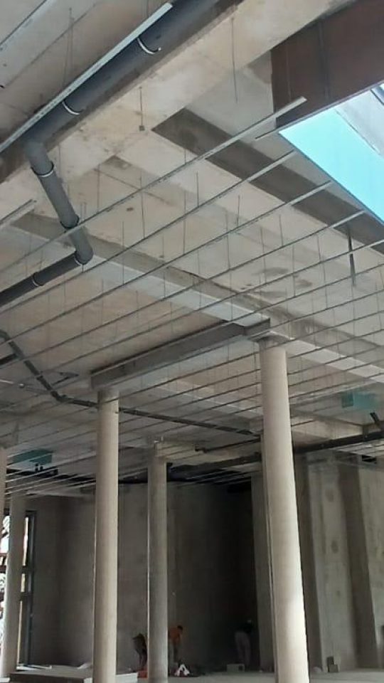 CLICHY CONSTRUCTION D UN BATIMENT COMMERCIALE ADN BTP NICE ET ALPES MARITIMES (32)