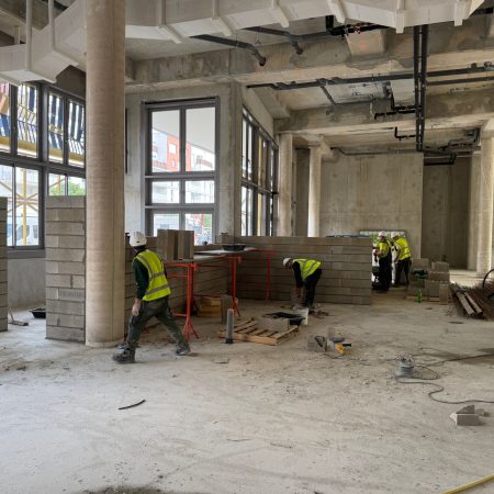 CLICHY CONSTRUCTION D UN BATIMENT COMMERCIALE ADN BTP NICE ET ALPES MARITIMES (44)