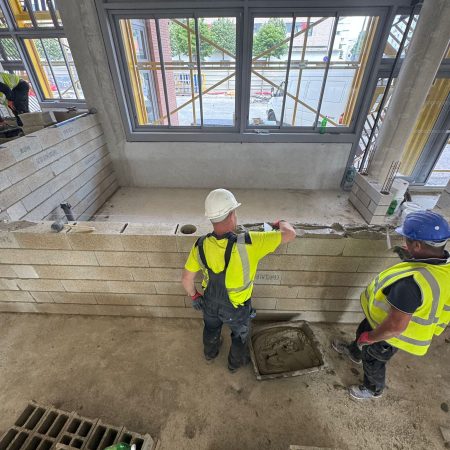 CLICHY CONSTRUCTION D UN BATIMENT COMMERCIALE ADN BTP NICE ET ALPES MARITIMES (52)