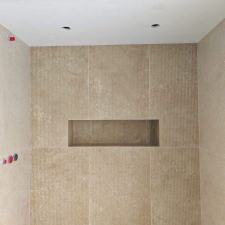 LA FARGES - PROJETS RENOVATION CONSTRUCTION D UNE TERRASSE EN PORTE A FAUX ET RENOVATION GLOBALE INTERIEURES A NICE SALLE DE BAIN NICE CARRELER